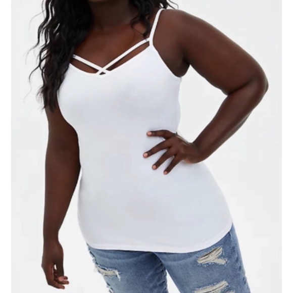 🆕 White Crisscross Foxy Cami Top 3X 22 24 Torrid NWT New! - Picture 3 of 11